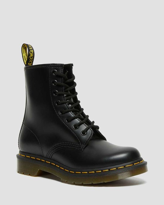 Dr Martens 1460 Smooth Leather Women's Lace Up Boots Black Smooth Leather | LHIRNJ305