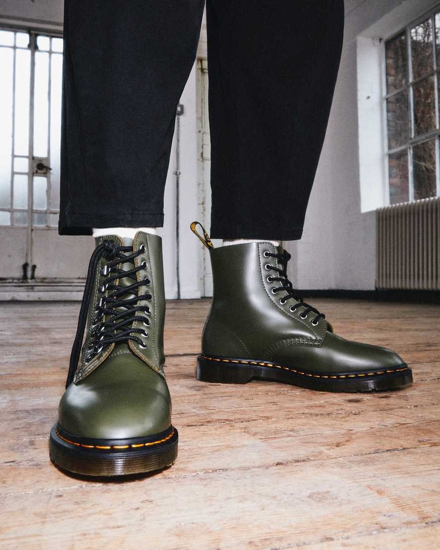 Dr Martens 1460 Pascal Verso Smooth Leather Women's Ankle Boots Green Smooth Leather | XKDECW263