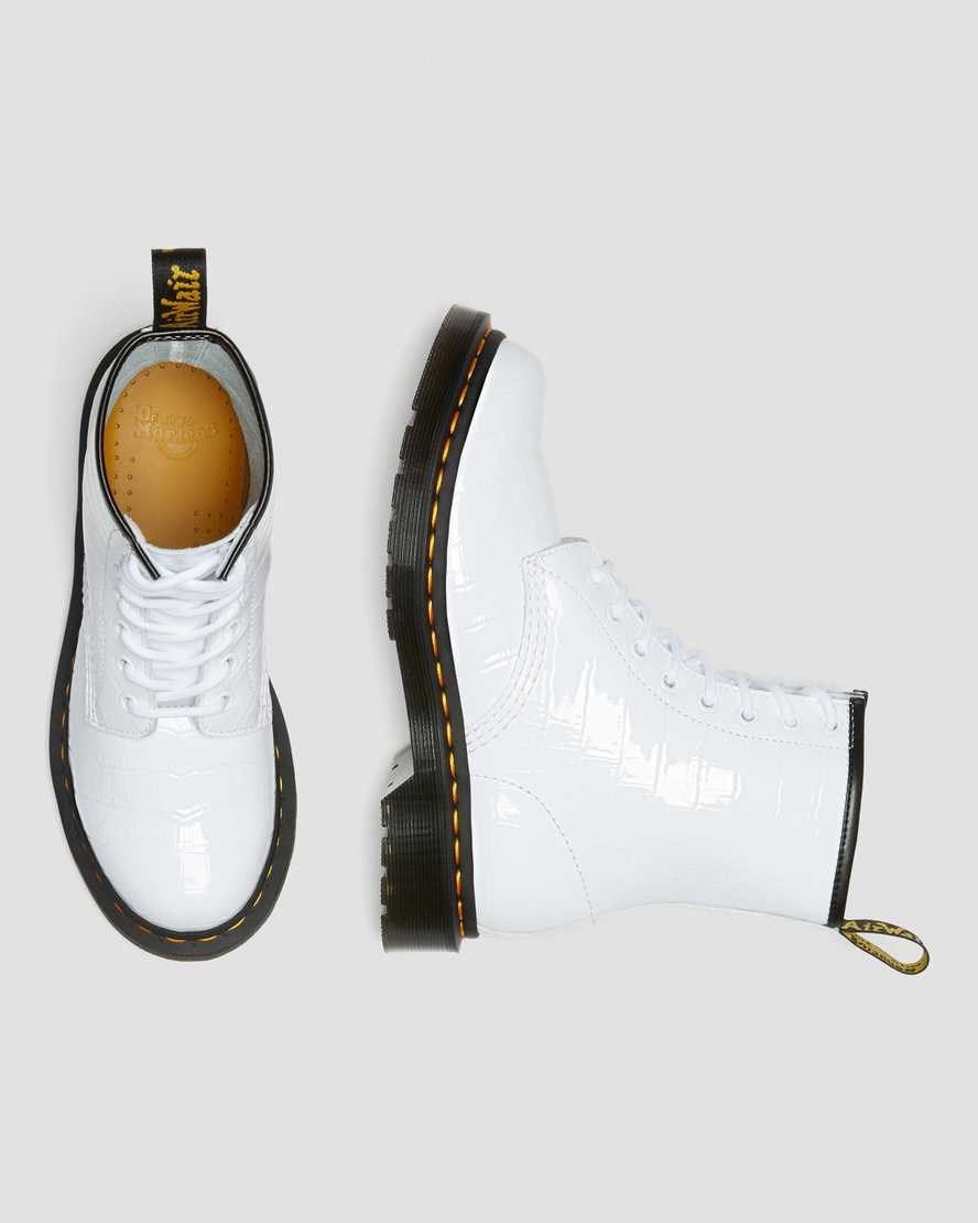 Dr Martens 1460 Patent Croc Emboss Leather Women's Lace Up Boots White Patent Lamper Croc | SGXHKI410