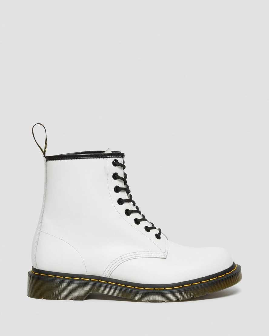 Dr Martens 1460 Smooth Leather Women's Ankle Boots White Smooth Leather | QUKRTM985