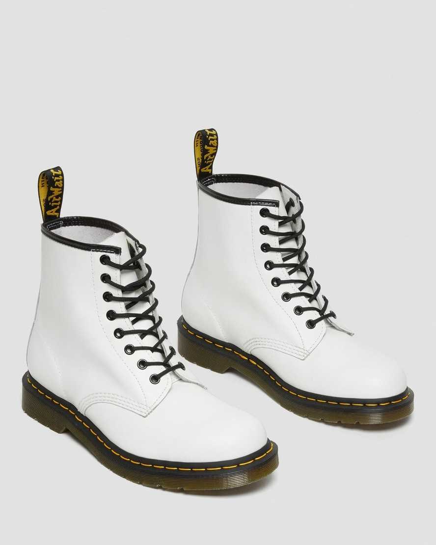 Dr Martens 1460 Smooth Leather Women's Ankle Boots White Smooth Leather | QUKRTM985