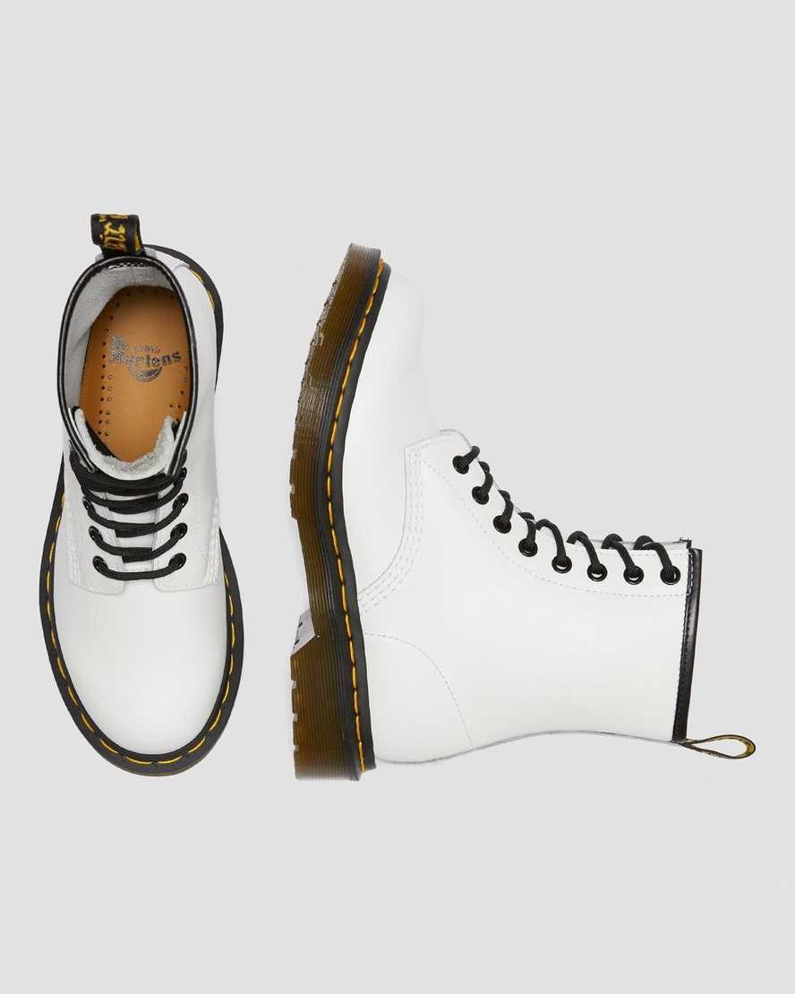 Dr Martens 1460 Smooth Leather Women's Lace Up Boots White Smooth Leather | KSMHFL976