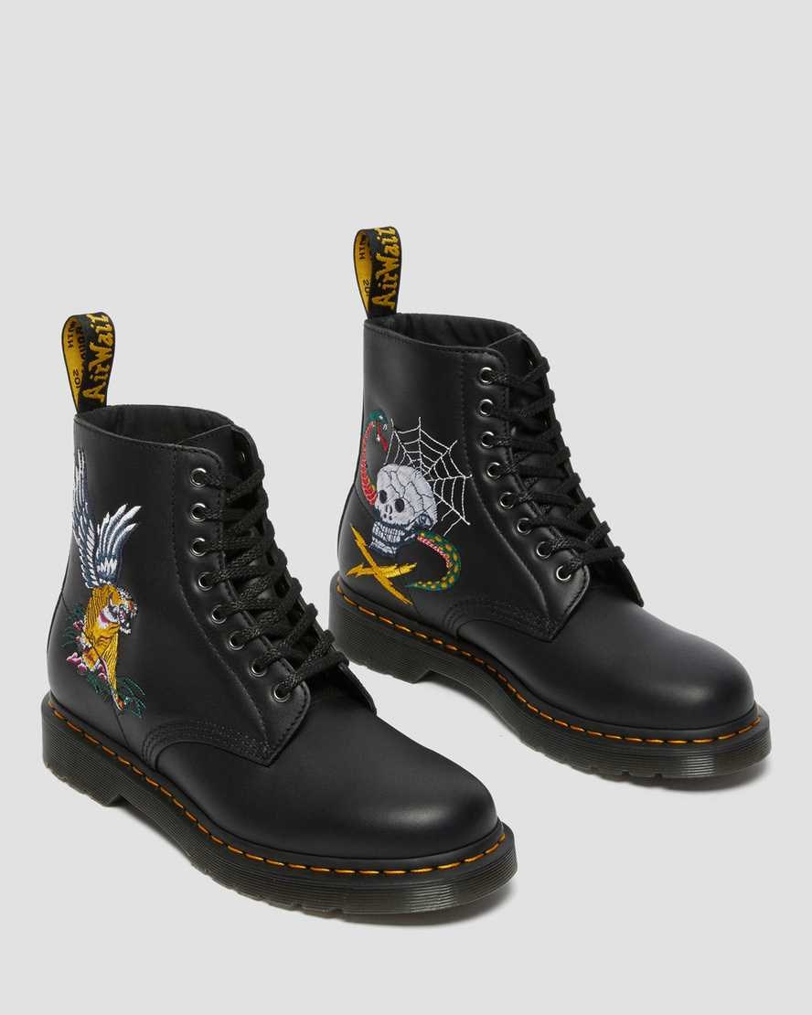 Dr Martens 1460 Souvenir Embroidered Leather Men's Ankle Boots Black Nappa | OJHKIB276