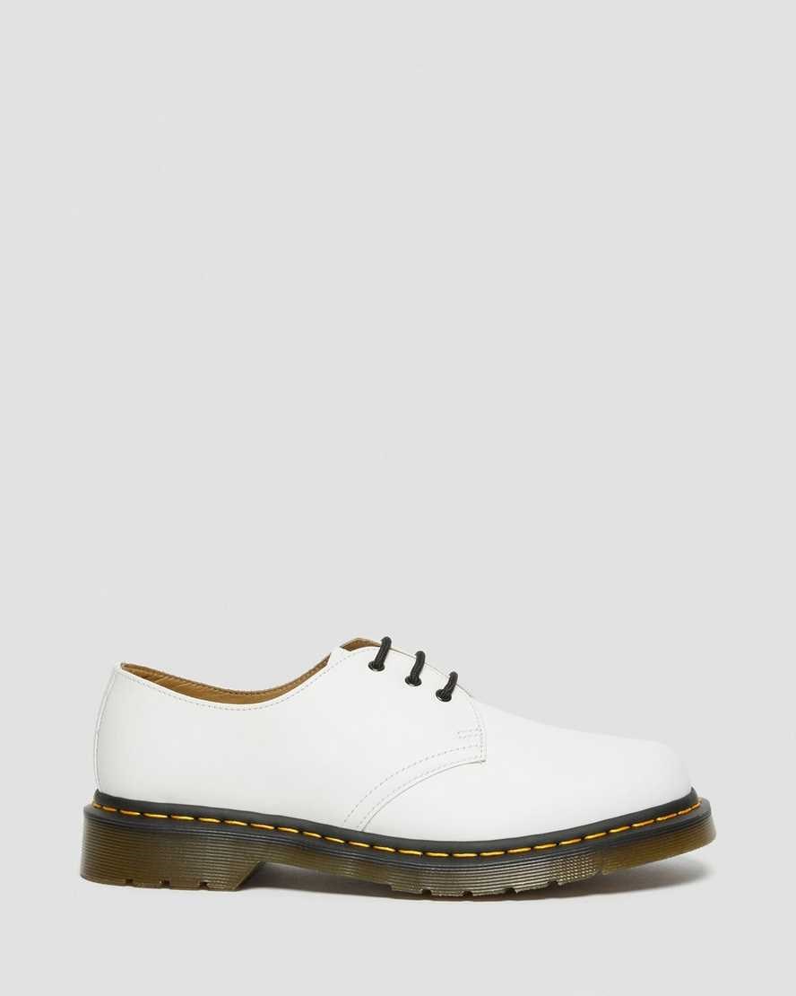 Dr Martens 1461 Smooth Leather Men's Oxford Shoes White Smooth Leather | OXWLHY153