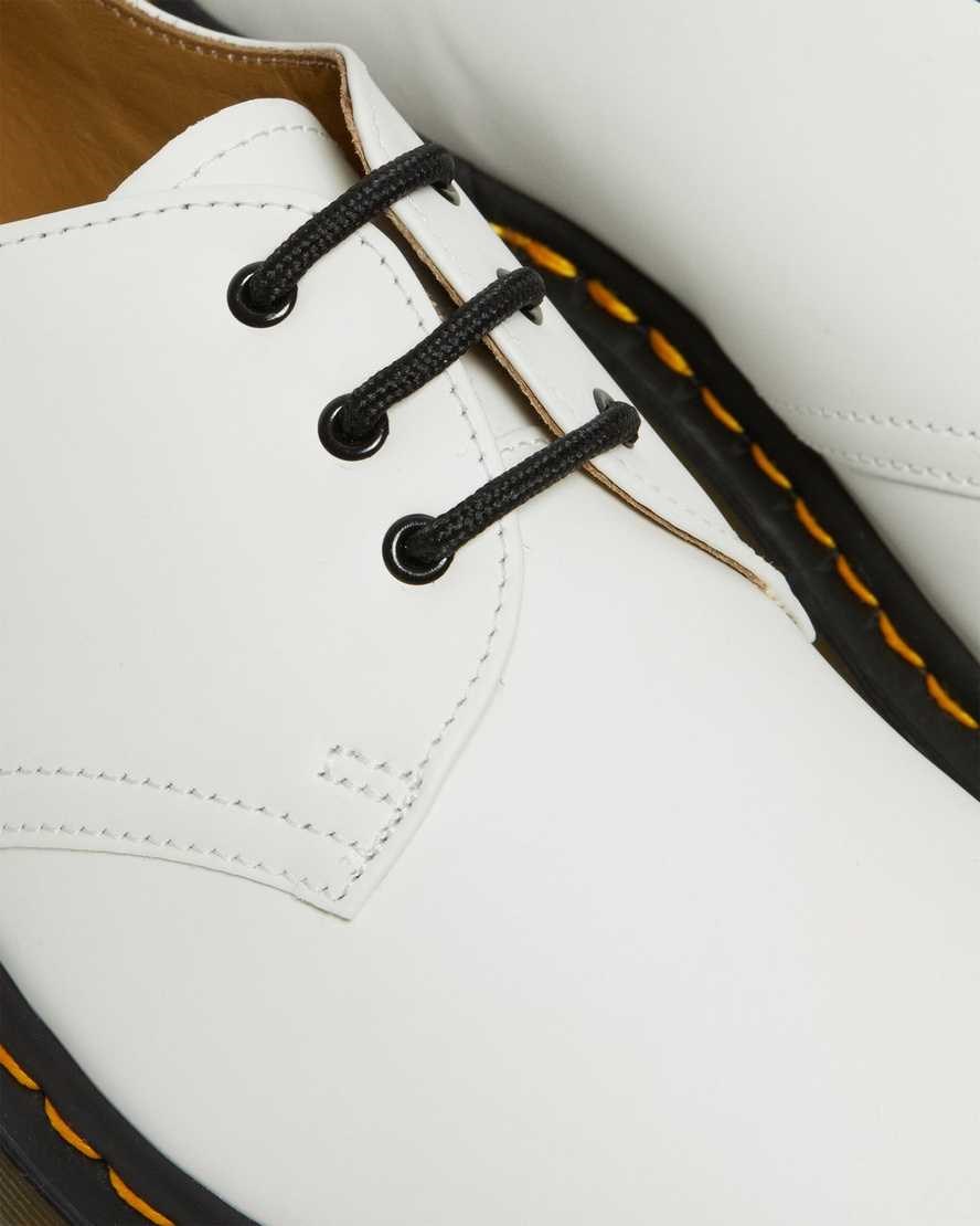 Dr Martens 1461 Smooth Leather Men's Oxford Shoes White Smooth Leather | OXWLHY153