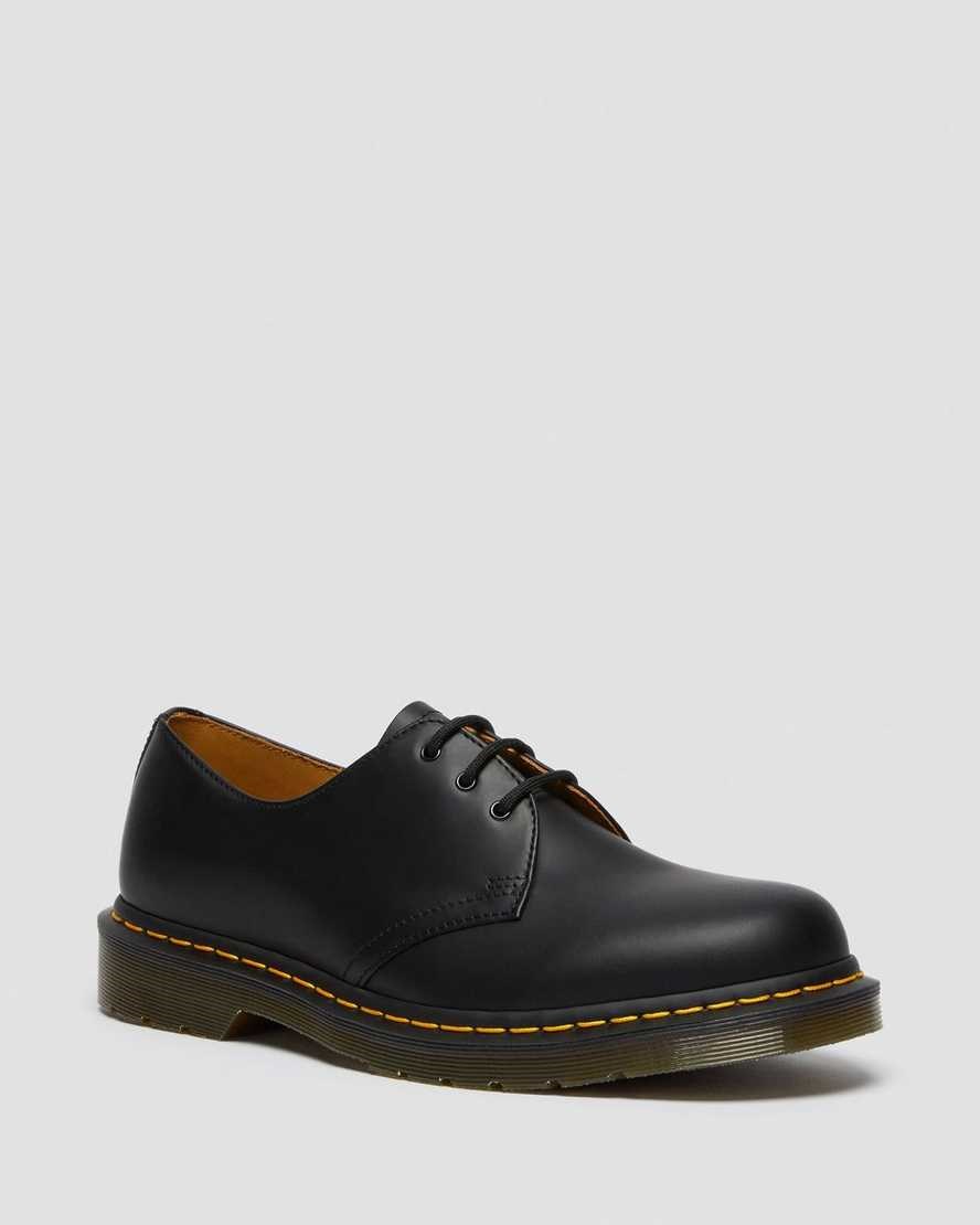 Dr Martens 1461 Smooth Leather Men\'s Oxford Shoes Black Smooth Leather | XWCKAR935