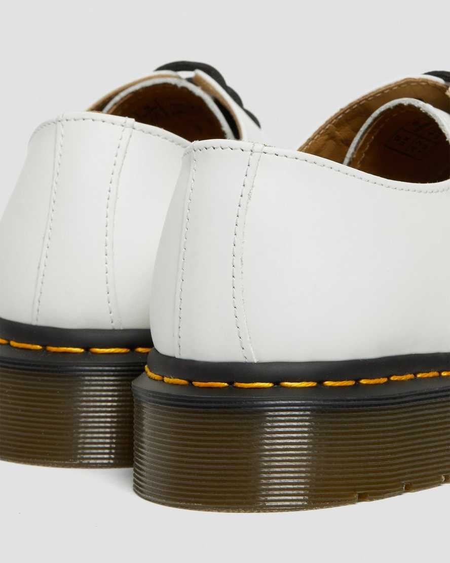 Dr Martens 1461 Smooth Leather Women's Oxford Shoes White Smooth Leather | NMZJKE940