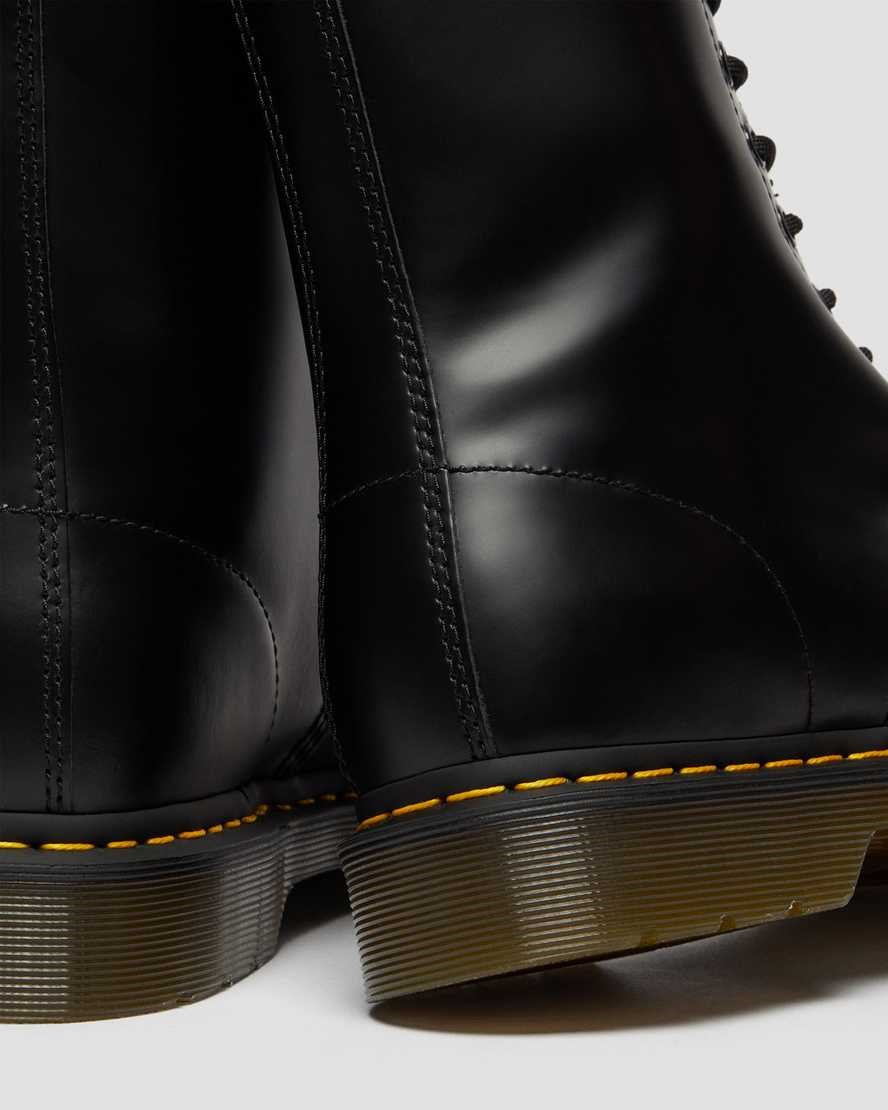 Dr Martens 1490 Smooth Leather Men's Ankle Boots Black Smooth Leather | WIJFSR853