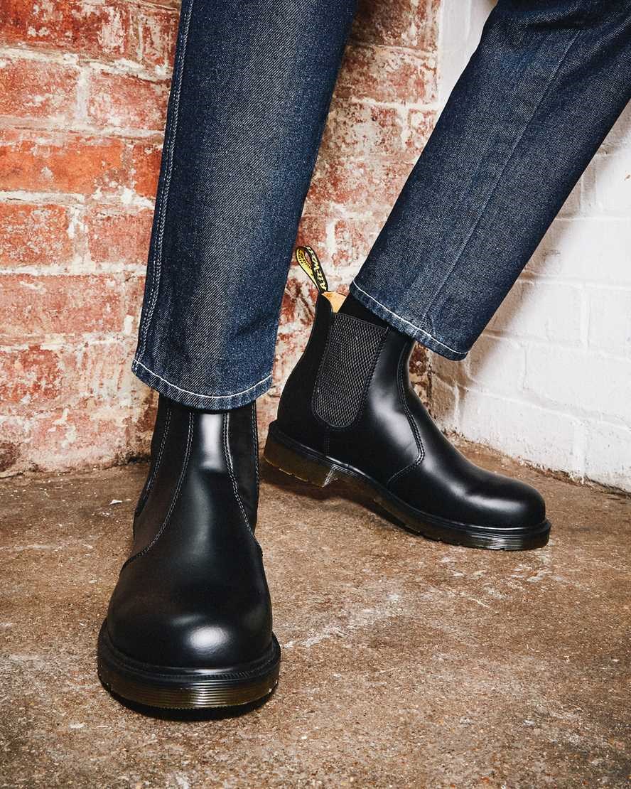 Dr Martens 2976 Smooth Leather Men's Ankle Boots Black Smooth Leather | HWEGFB679