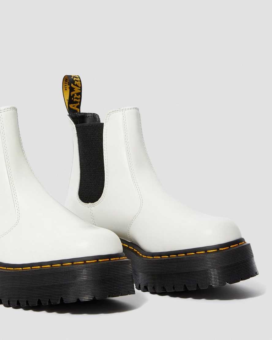 Dr Martens 2976 Smooth Leather Platform Women's Chelsea Boots White Smooth Leather | BYEIDW972