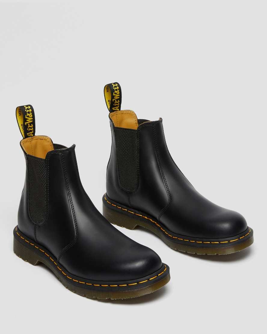 Dr Martens 2976 Yellow Stitch Smooth Leather Women's Chelsea Boots Black Smooth Leather | BACJQE527