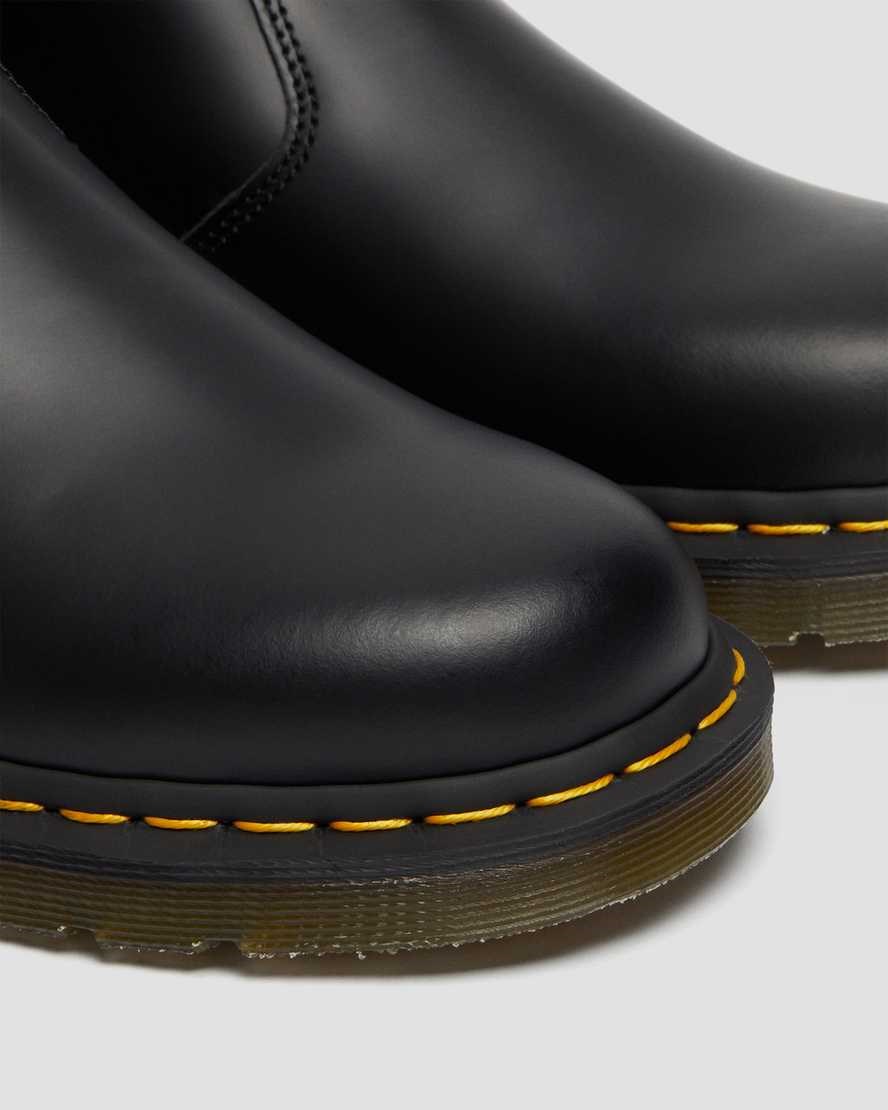 Dr Martens 2976 Yellow Stitch Smooth Leather Women's Chelsea Boots Black Smooth Leather | BACJQE527