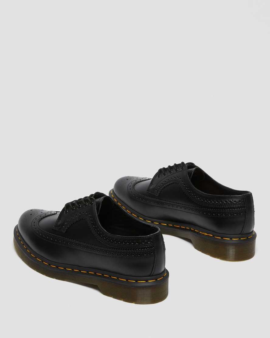 Dr Martens 3989 Yellow Stitch Smooth Leather Women's Brogues Black Smooth Leather | KOTHAR482