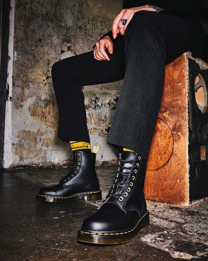 Dr Martens Vegan 1460 Felix Men's Ankle Boots Black Felix Rub Off | IRQKXF051