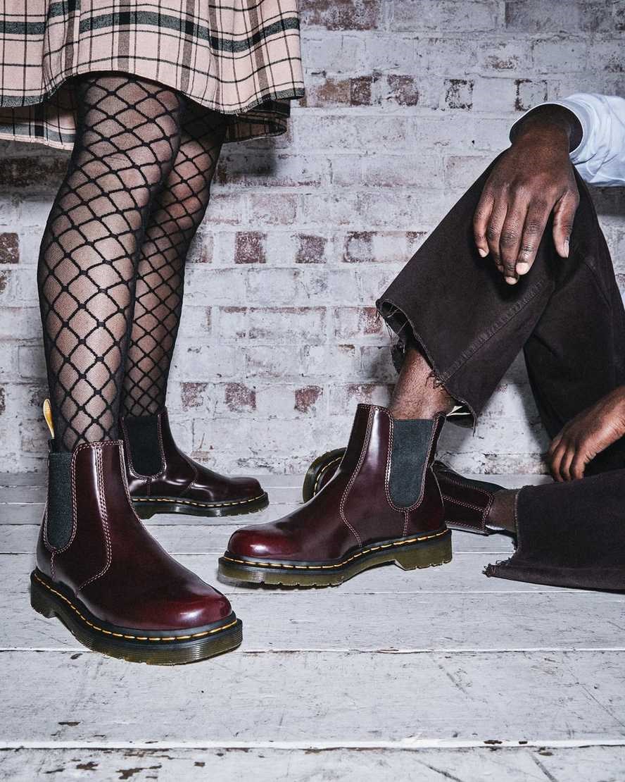 Dr Martens Vegan 2976 Men's Ankle Boots Cherry Red Oxford Rub Off | IAWOYV106